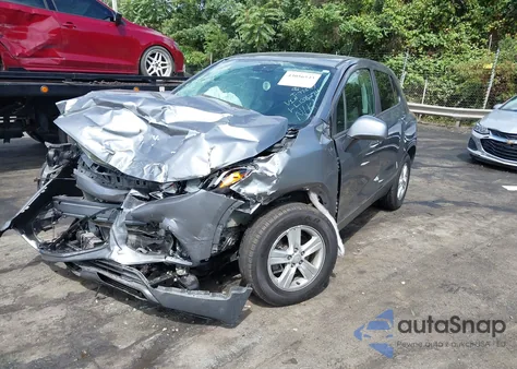 2020 Chevrolet Trax Fwd Ls z USA, uszkodzony, nr VIN 3GNCJKSB0LL138284